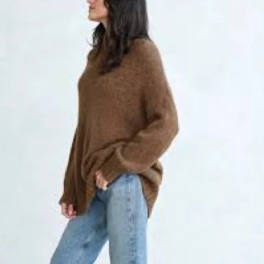 JENNI KAYNE Alpaca Cocoon Crewneck in Cocoa - Picture 3 of 8